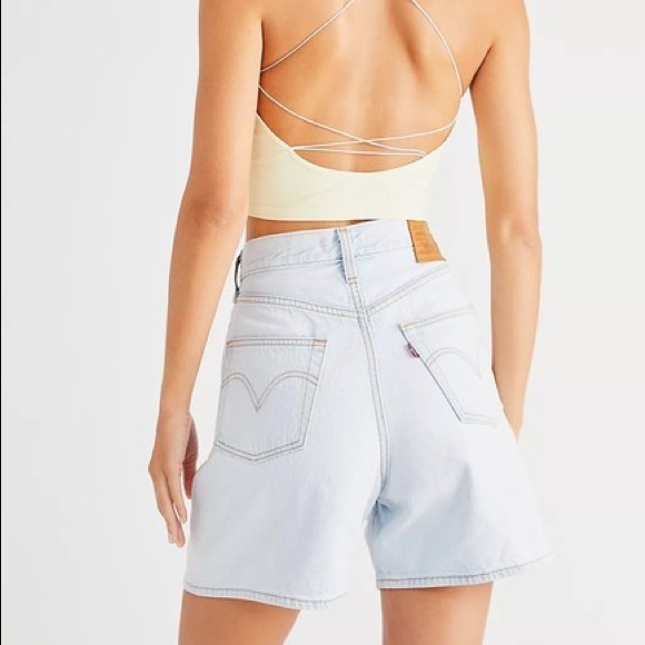 Levi’s Ribcage Shorts - Picture 5 of 11